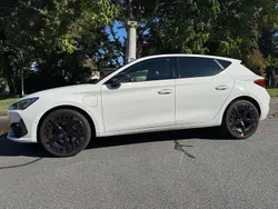 Weiß Gebraucht 2021 Cupra Leon Limousine | 22.995 € (Guter Preis)