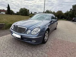 Blau Gebraucht 2003 Mercedes E200 Avantgarde Limousine | 8.290 € (Teuer)