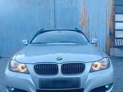 Silber Gebraucht 2011 BMW 330 Kombi | 10.500 € (Guter Preis)