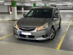 Silber Gebraucht 2009 Subaru Legacy Kombi | 5.700 € (Etwas zu teuer)