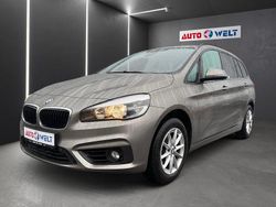 Silber Gebraucht 2017 BMW 218 Gran Tourer Advantage Van / Kleinbus | 15.890 € (Fairer Preis)