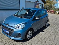 Blau Gebraucht 2017 Hyundai i10 Basis Kleinwagen | 6.780 € (Fairer Preis)