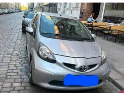 Grau Gebraucht 2008 Toyota Aygo Kleinwagen | 3.400 € (Fairer Preis)