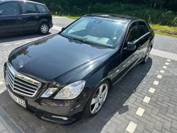 Schwarz Gebraucht 2009 Mercedes E350 Avantgarde Limousine | 10.200 € (Teuer)