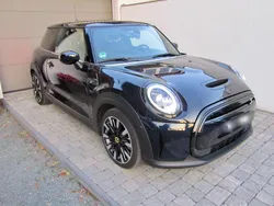 Schwarz Gebraucht 2022 Mini Cooper SE Kleinwagen | 15.555 € (Guter Preis)
