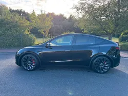 Schwarz Gebraucht 2023 Tesla Model Y Performance SUV | 38.990 € (Guter Preis)
