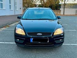 Schwarz Gebraucht 2007 Ford Focus Kombi | 1.500 € (Superpreis)