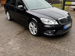 Schwarz Gebraucht 2010 Skoda Octavia RS Kombi | 8.000 € (Guter Preis)