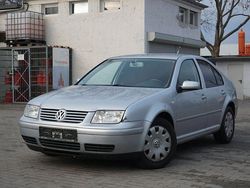 Silber Gebraucht 2000 VW Bora Comfortline Limousine | 1.500 € (Fairer Preis)