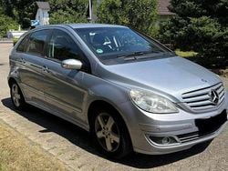 Gebraucht 2005 Mercedes B200 Van / Kleinbus | 2.300 € (Guter Preis)