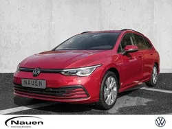 Kings red metallic Gebraucht 2024 VW Golf VIII Life Kombi | 30.881 € (Etwas zu teuer)