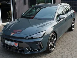 Blau Neu 2025 Cupra Leon VZ Limousine | 38.990 € (Superpreis)