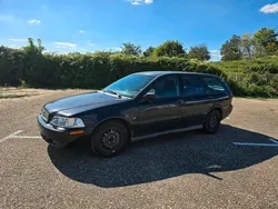 Schwarz Gebraucht 2003 Volvo V40 Kombi | 700 €