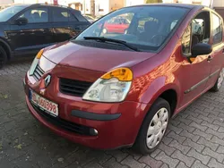 Rot Gebraucht 2005 Renault Modus Van / Kleinbus | 1.888 € (Guter Preis)