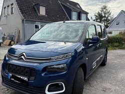 Blau Gebraucht 2020 Citroën Berlingo PureTech Van / Kleinbus | 18.250 € (Guter Preis)