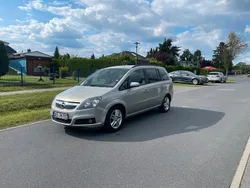 Gold Gebraucht 2006 Opel Zafira Van / Kleinbus | 3.799 € (Fairer Preis)