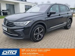 Schwarz Gebraucht 2023 VW Tiguan Active SUV | 21.490 € (Superpreis)