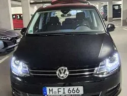 Schwarz Gebraucht 2019 VW Sharan IQ Drive Van / Kleinbus | 27.499 € (Fairer Preis)