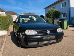 Schwarz Gebraucht 2000 VW Golf IV Highline Kleinwagen | 750 € (Guter Preis)