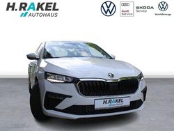 Weiss Gebraucht 2024 Skoda Scala Kleinwagen | 22.979 € (Fairer Preis)