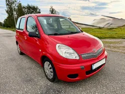 Rot Gebraucht 2004 Toyota Yaris Kombi | 1.750 € (Superpreis)