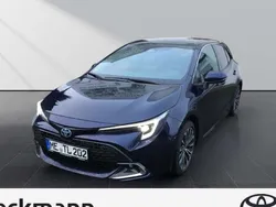 Nagoyablau metallic Gebraucht 2023 Toyota Corolla Team Kombi | 26.990 € (Fairer Preis)