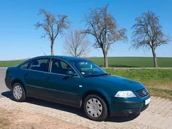 Grün Gebraucht 2001 VW Passat Comfortline Limousine | 3.000 € (Etwas zu teuer)