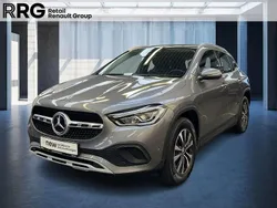 Grau Gebraucht 2022 Mercedes GLA180 Style SUV | 28.990 € (Fairer Preis)