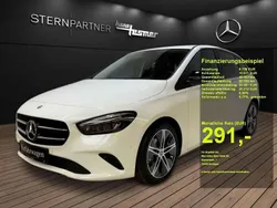 Polarweiß Gebraucht 2022 Mercedes B180 Night Van / Kleinbus | 25.950 € (Fairer Preis)