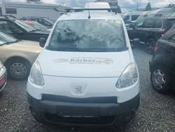 Weiß Gebraucht 2012 Peugeot Partner Van / Kleinbus | 5.000 €