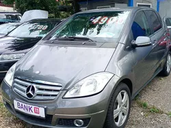 Grau Gebraucht 2011 Mercedes A160 Limousine | 4.900 € (Fairer Preis)