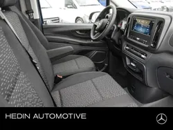 Blau Gebraucht 2025 Mercedes Vito Van / Kleinbus | 37.297 € (Fairer Preis)