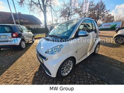 Weiß Gebraucht 2013 Smart ForTwo Cabrio Passion Cabrio | 7.599 € (Fairer Preis)