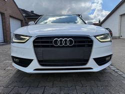 Weiß Gebraucht 2012 Audi A4 S-Line Kombi | 7.600 € (Fairer Preis)