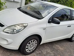 Weiß Gebraucht 2009 Hyundai i20 Classic Limousine | 2.299 € (Superpreis)