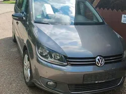 Grau Gebraucht 2011 VW Touran Van / Kleinbus | 7.000 € (Fairer Preis)
