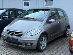 Grau Gebraucht 2007 Mercedes A200 Van / Kleinbus | 2.490 € (Fairer Preis)