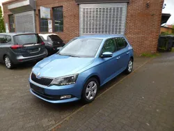 Blau Gebraucht 2018 Skoda Fabia Clever Limousine | 11.900 € (Fairer Preis)