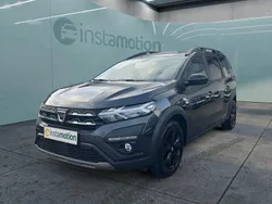 Grau Gebraucht 2022 Dacia Jogger Van / Kleinbus | 20.349 € (Fairer Preis)