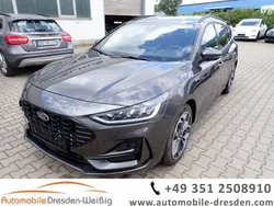 Magneticgrau Gebraucht 2022 Ford Focus ST-Line Kombi | 19.980 € (Guter Preis)