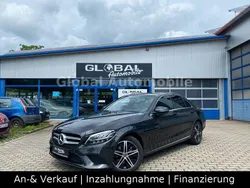 Grau Gebraucht 2020 Mercedes C200 Avantgarde Limousine | 24.490 € (Teuer)