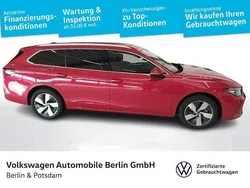 Chilirot metallic Gebraucht 2024 VW Passat Business Kombi | 37.870 € (Superpreis)