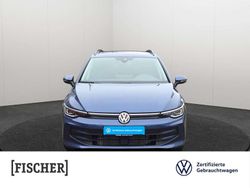 Blau Gebraucht 2024 VW Golf VIII Life Kombi | 25.822 € (Fairer Preis)