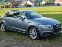 Grau Gebraucht 2019 Audi A3 Sportback Design Limousine | 22.900 € (Teuer)