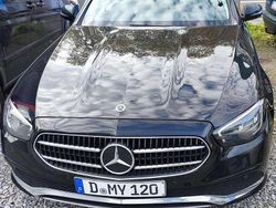 Schwarz Gebraucht 2021 Mercedes E200 Limousine | 27.000 € (Teuer)