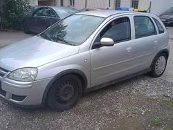 Silber Gebraucht 2005 Opel Corsa Kleinwagen | 450 € (Superpreis)