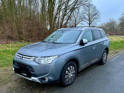 Grau Gebraucht 2015 Mitsubishi Outlander Classic Collection Plus SUV | 7.000 €