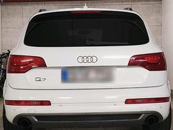 Weiß Gebraucht 2012 Audi Q7 SUV | 21.999 € (Etwas zu teuer)