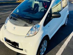 Weiß Gebraucht 2012 Peugeot iON Kleinwagen | 4.200 €