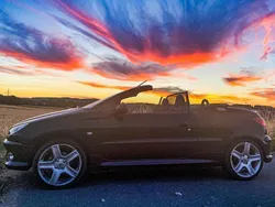 Schwarz Gebraucht 2006 Peugeot 206 CC Sport Cabrio | 3.900 € (Teuer)